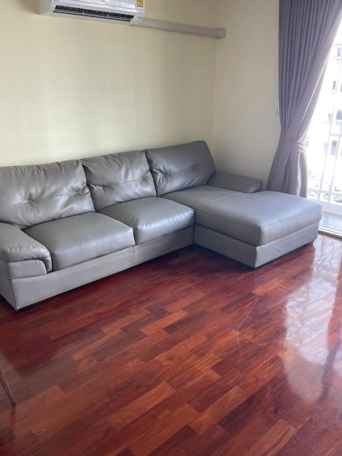 Delightful Condo In Central Location At Sukhumvit 49 Банкок Екстериор снимка